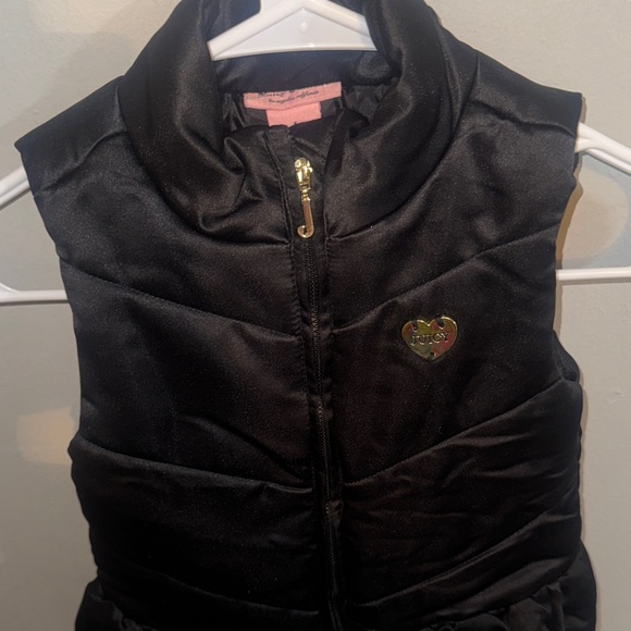 7.Black Puffer Vest with Heart Detail - Picture 1 of 6